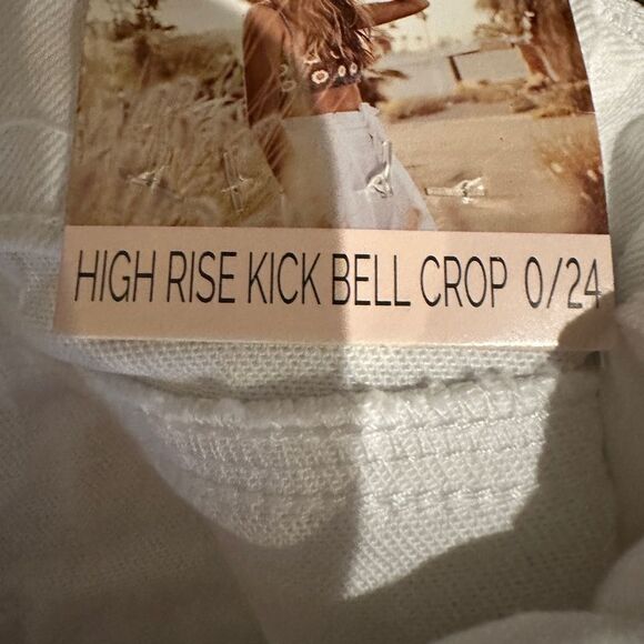 Sincerely Jules NWT LADIES HIGH RISE KICK BELL CROP SIZE 0 WHITE DESTROYED JEANS - Picture 4 of 9